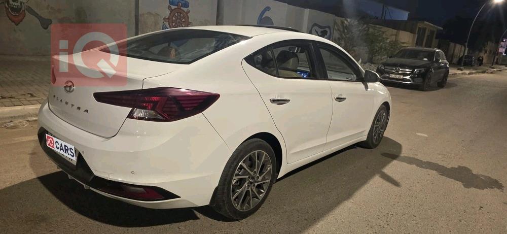 هيونداي النترا